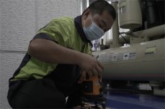 工廠(chǎng)企業(yè)空氣壓縮機(jī)維修步驟與注意事項(xiàng)